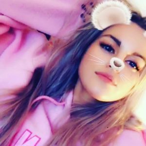 Meet your Posher, Ally